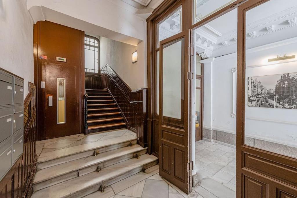 Tranquilo Apartamento En Chueca In2Iz5 Мадрид Екстер'єр фото