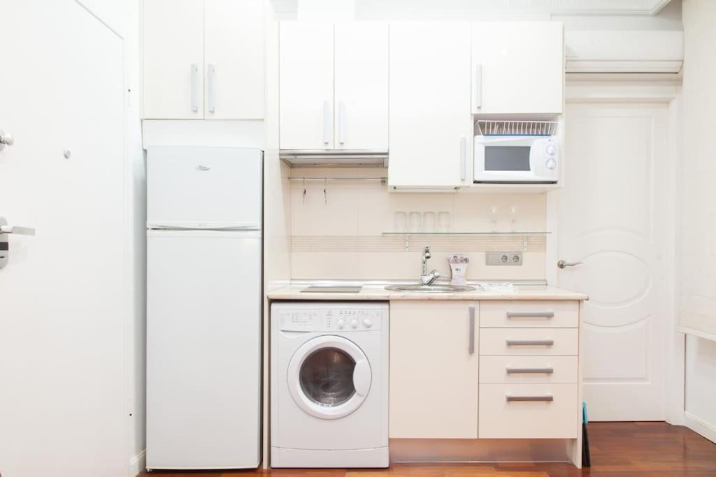 Tranquilo Apartamento En Chueca In2Iz5 Мадрид Екстер'єр фото