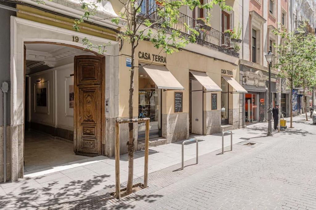 Tranquilo Apartamento En Chueca In2Iz5 Мадрид Екстер'єр фото