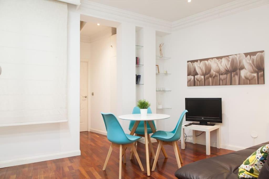 Tranquilo Apartamento En Chueca In2Iz5 Мадрид Екстер'єр фото